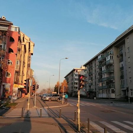 Oasis Felix Apartment Белград Екстериор снимка