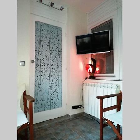 Oasis Felix Apartment Белград Екстериор снимка