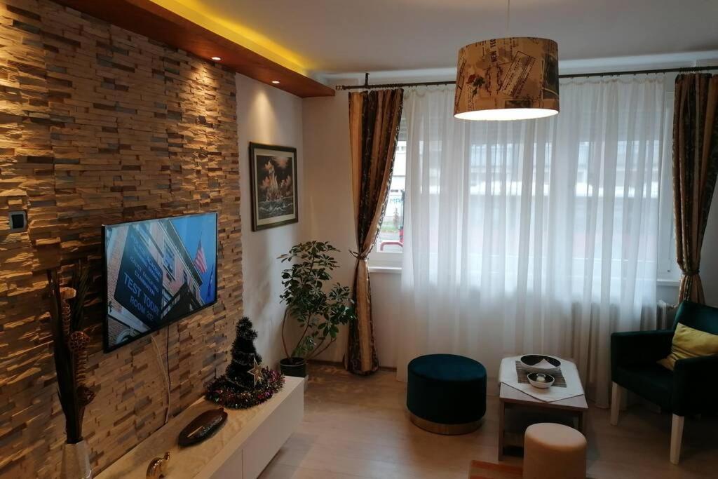 Oasis Felix Apartment Белград Екстериор снимка