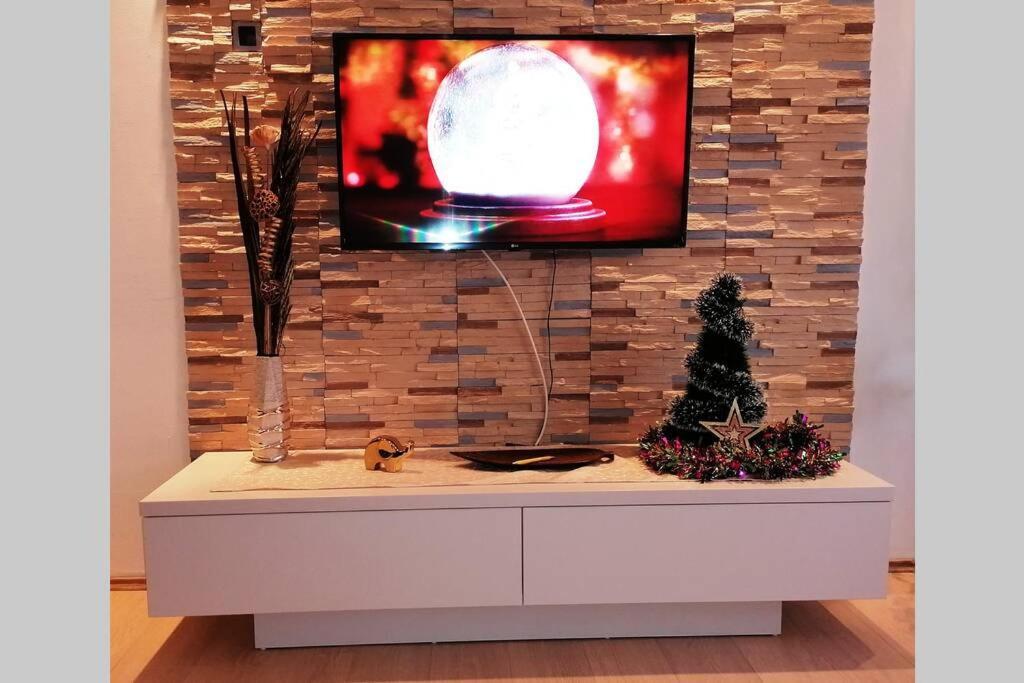 Oasis Felix Apartment Белград Екстериор снимка