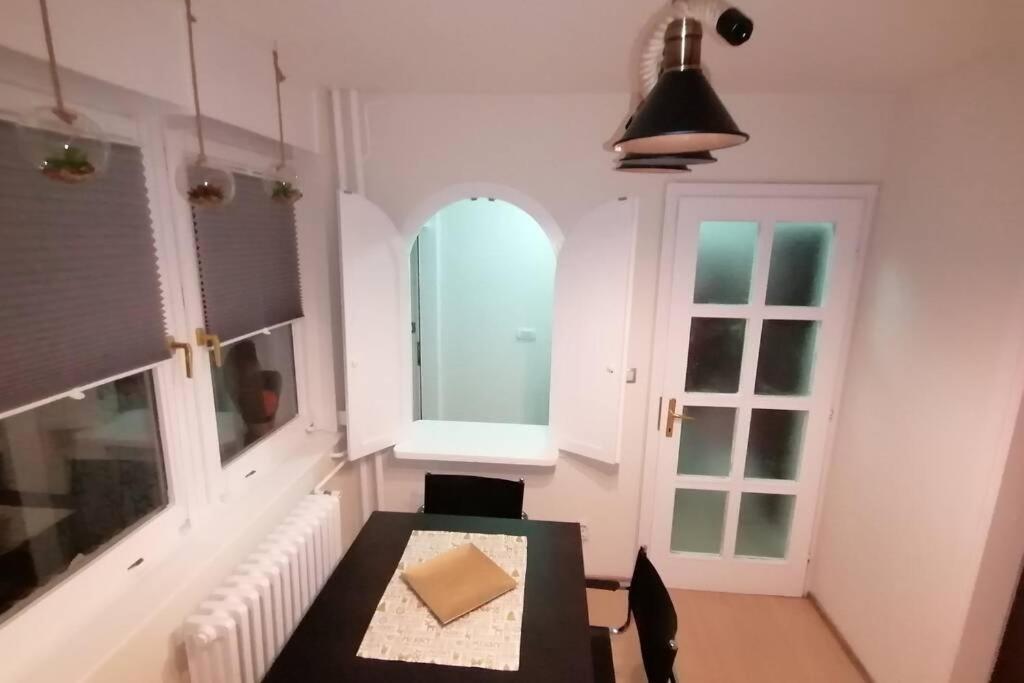 Oasis Felix Apartment Белград Екстериор снимка