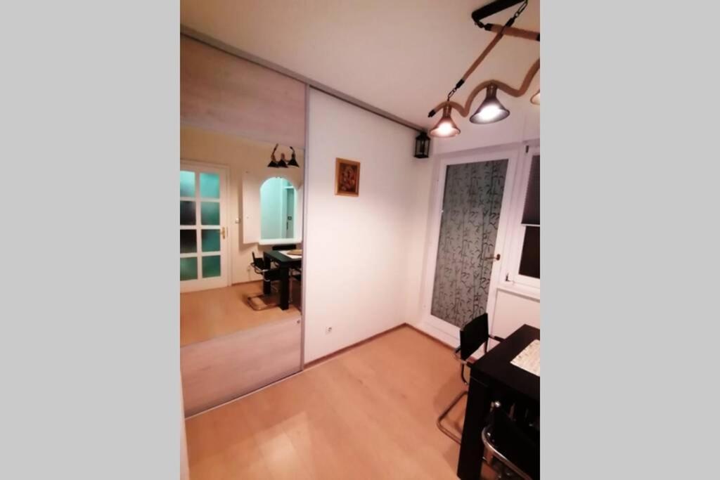 Oasis Felix Apartment Белград Екстериор снимка